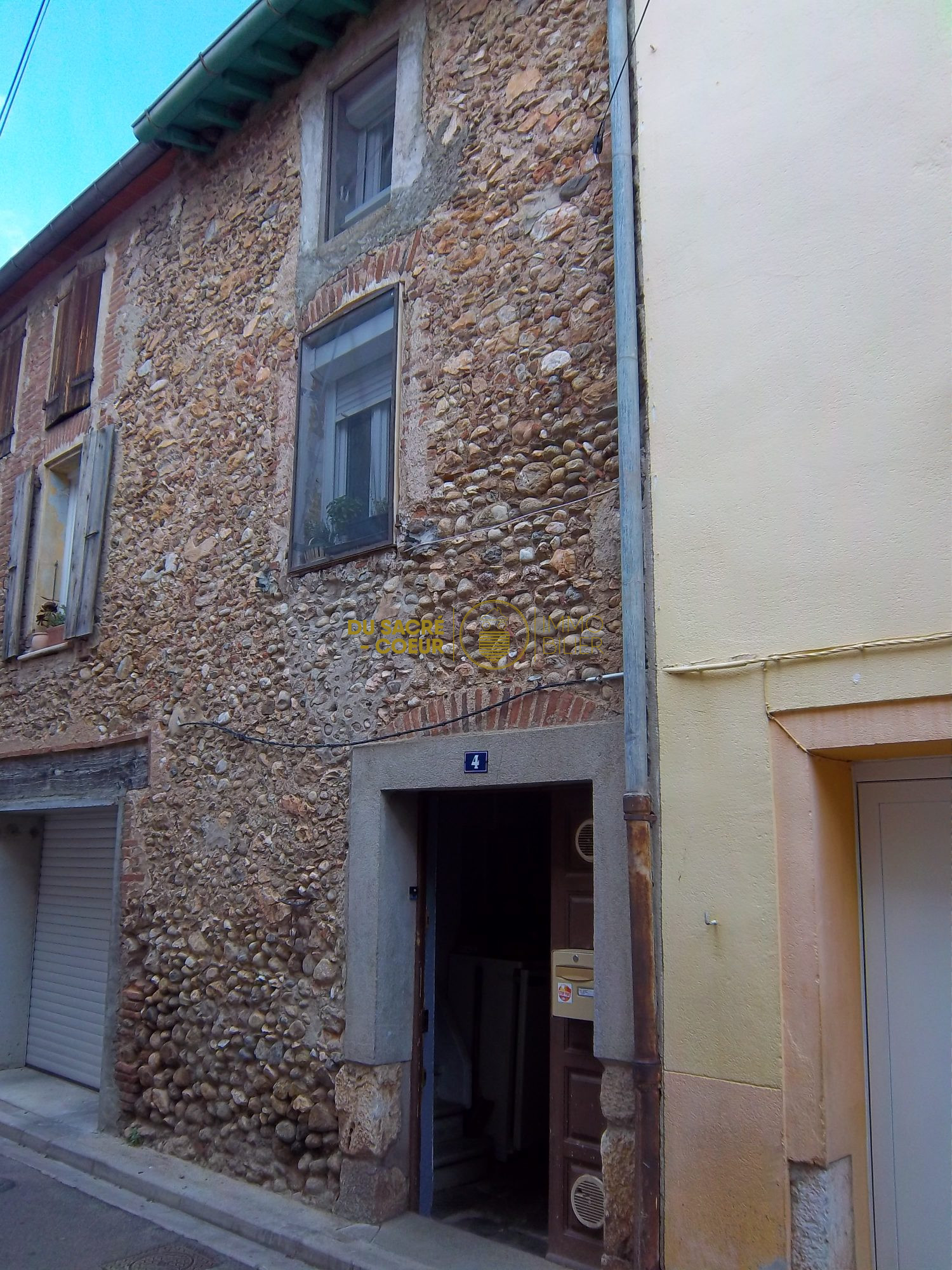 Maison en Pierre 2 Faces T3 Avec Terrasse et Garage