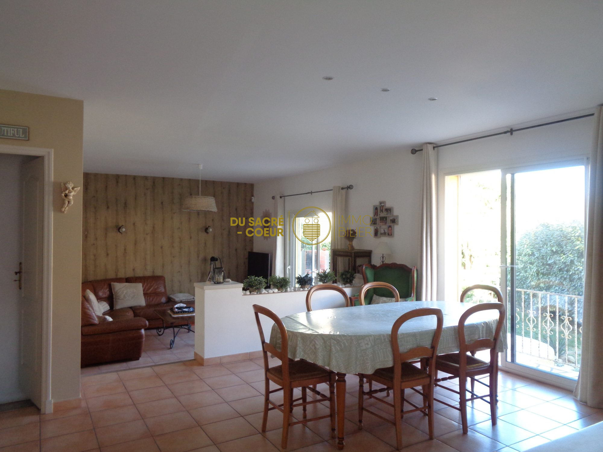 QUARTIER RECHERCHE &quot;MASSILIA 2&quot; AGREABLE VILLA 3 FACES SUR 410M²