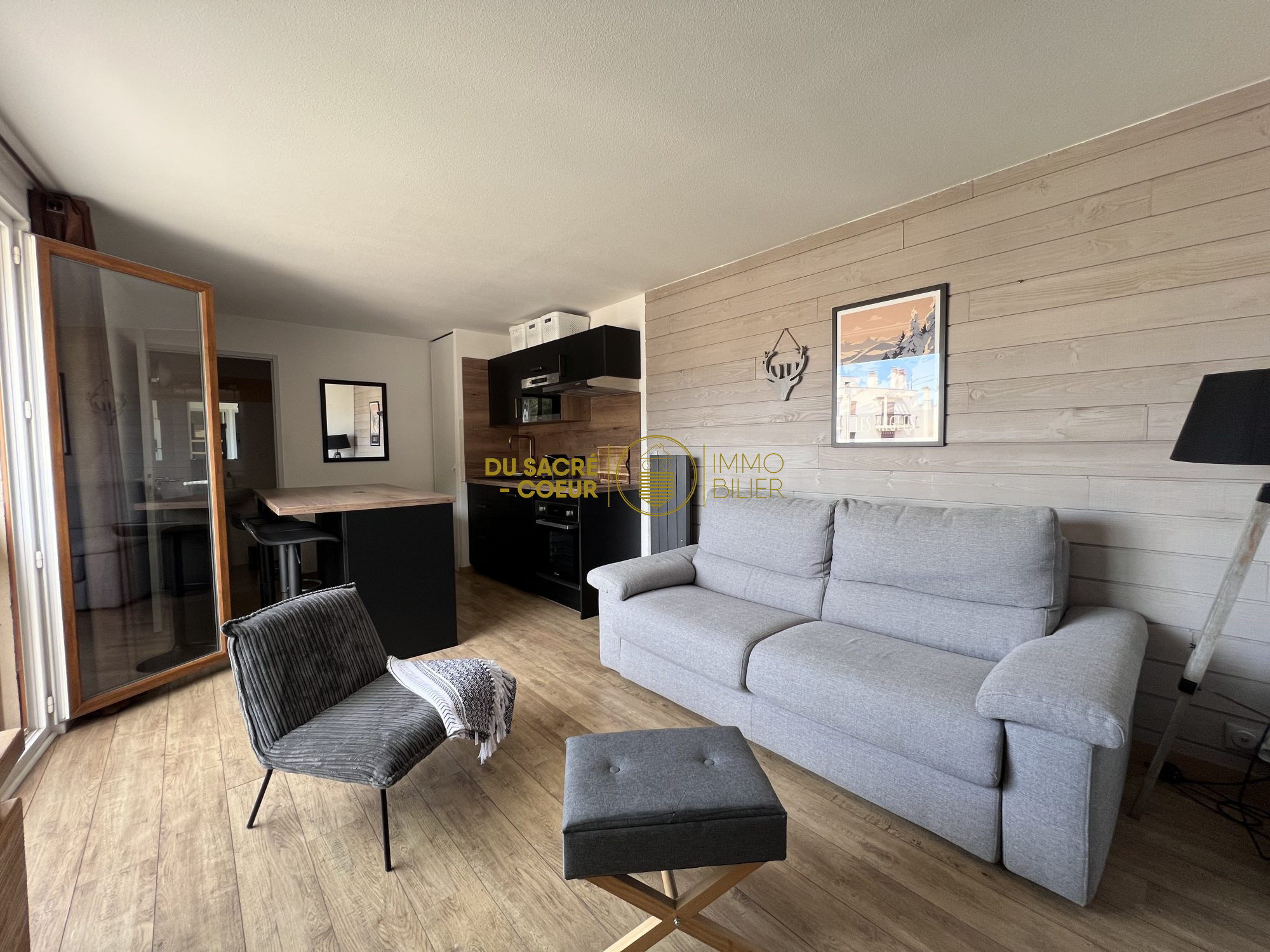 LES ANGLES APPARTEMENT T2 MEUBLE + PARKING 7EME ET DERNIER ETAGE BELLE VUE