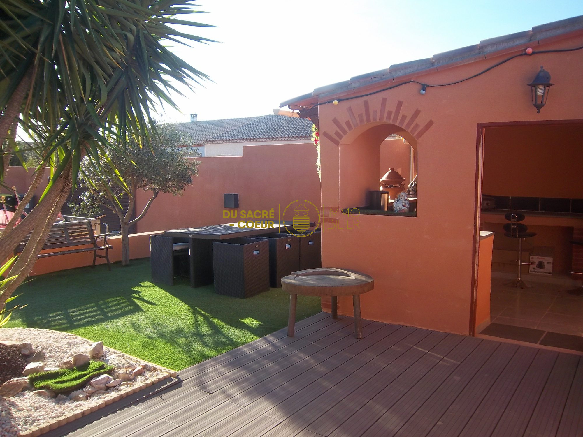 VILLA P PIED 3 FACES PISCINE COUVERTE SUR 618M² DE PARCELLE
