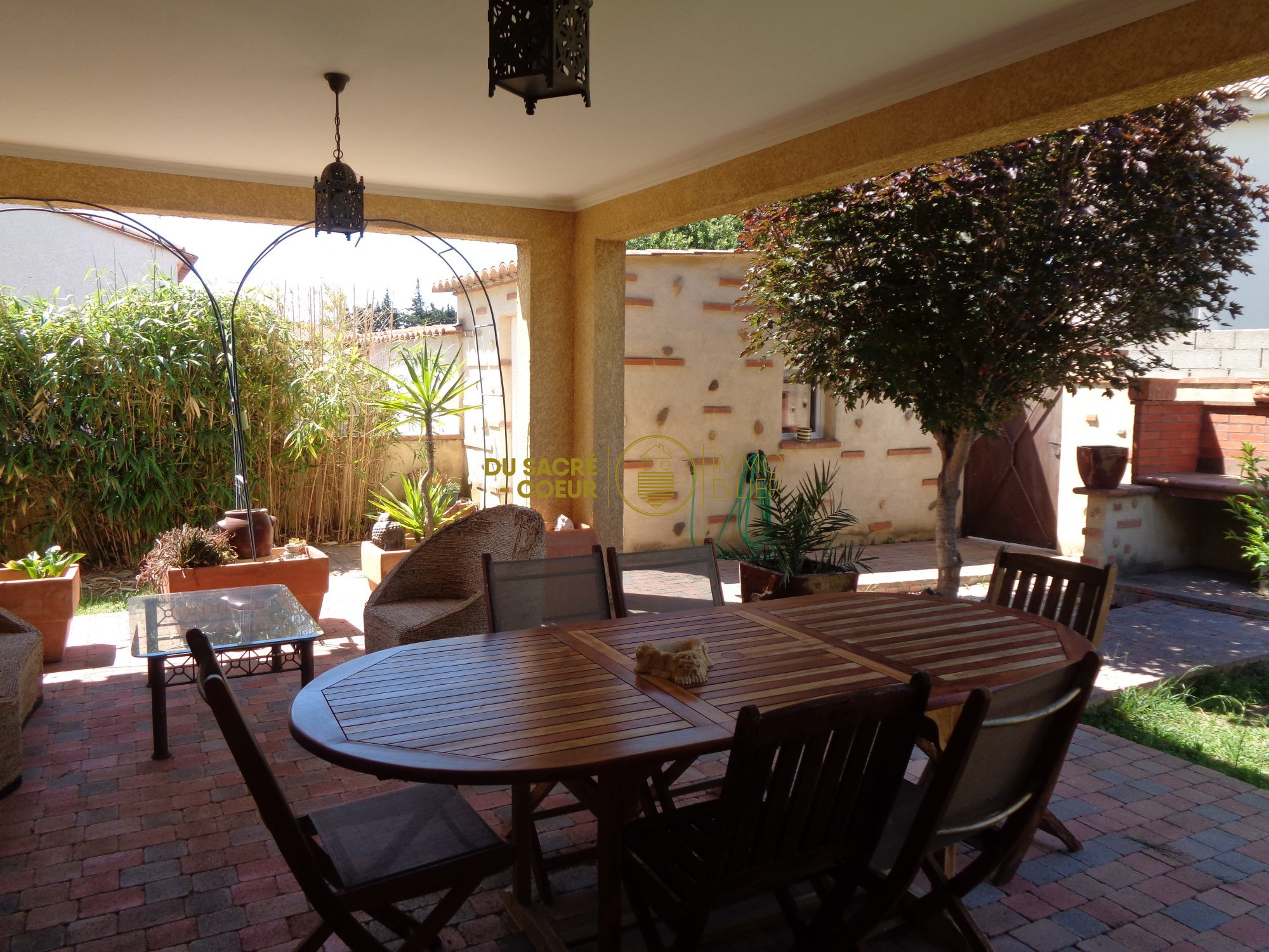 VILLA CONTEMPORAINE P PIED 4 FACES T6 SUR 515M² DE PARCELLE PISCINABLE INTIME