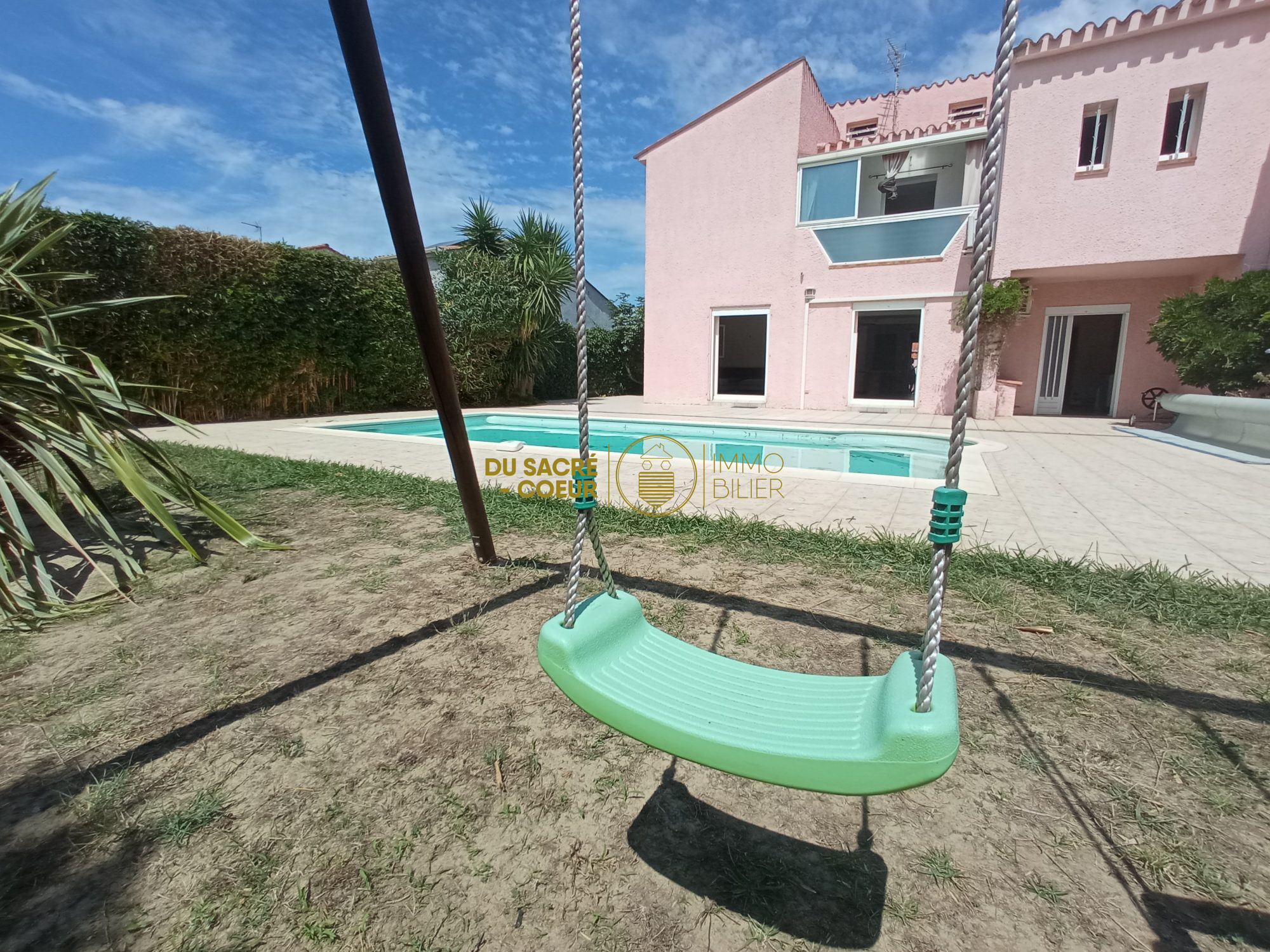 VILLA 3 FACES T6/7 SUR 502M² SANS VIS A VIS AVEC PISCINE