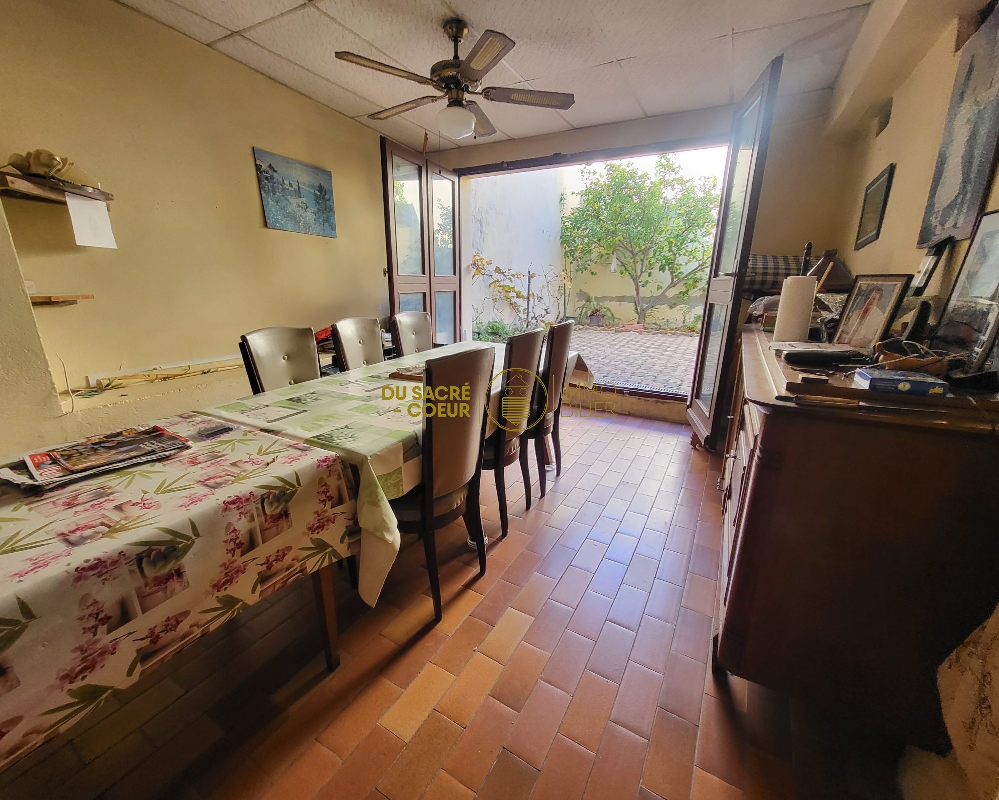 SPACIEUSE MAISON DE CARACTERE T7 + GRAND GARAGE  ET AGREABLE JARDIN
