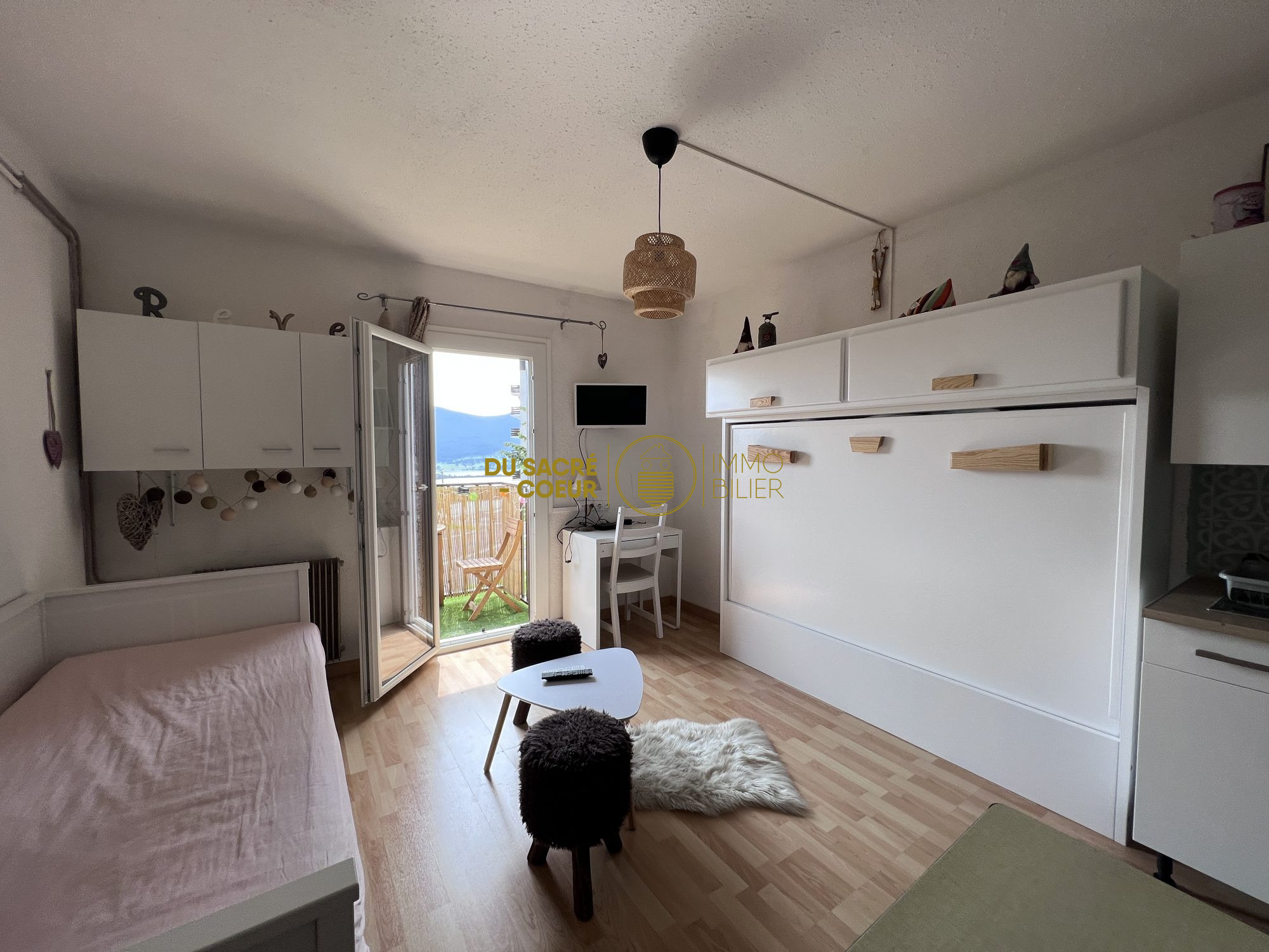 LES ANGLES VUE LAC DE MATEMALE STUDIO MEUBLE 4 Couchages Avec BALCON + CASIER A SKI