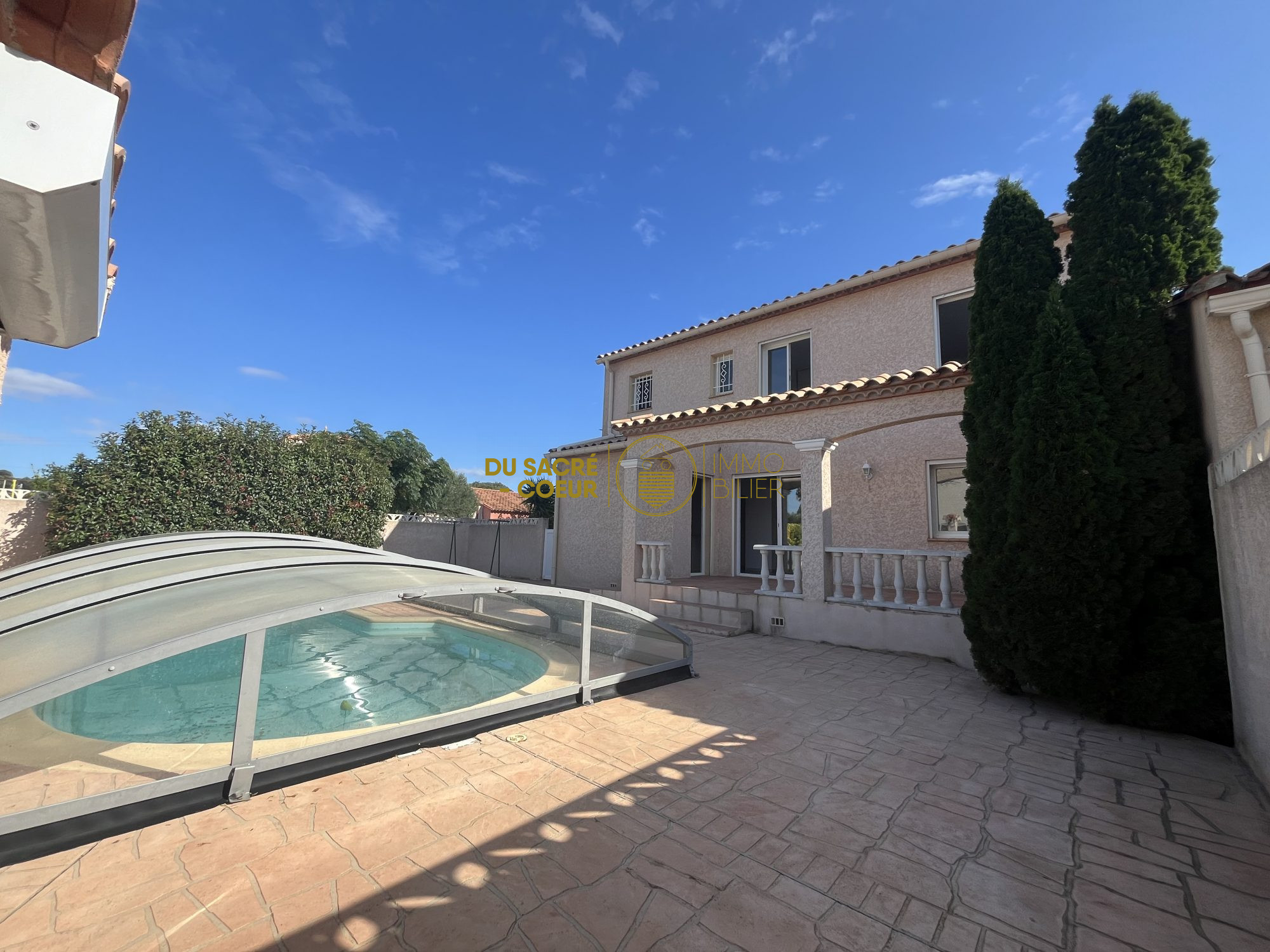 VILLA 3 FACES T4+ GARAGE SUR 437M2 AVEC PISCINE