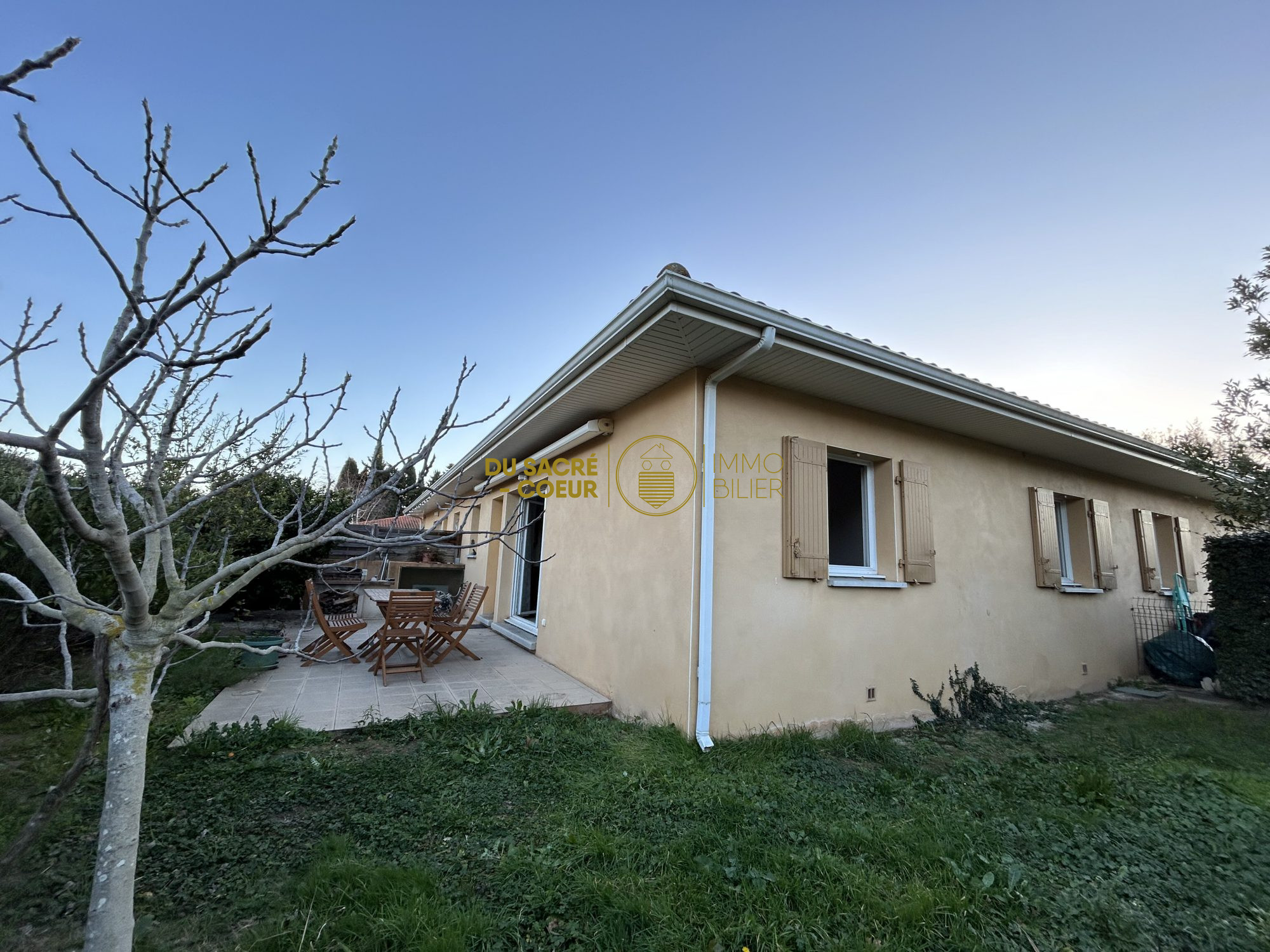 VILLA P. PIED 2 FACES T3 DANS RÉSIDENCE SÉCURISÉE GARDIEN ET PISICNE + GARAGE + PLACES DE PARKING