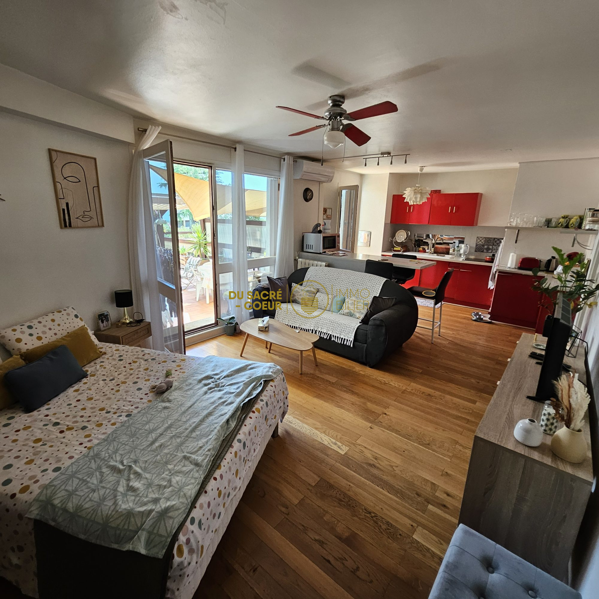 RESIDENCE ANATOLE FRANCE COEUR DE VILLE A PIED GRAND STUDIO MEUBLE AVEC TERRASSE 26M²