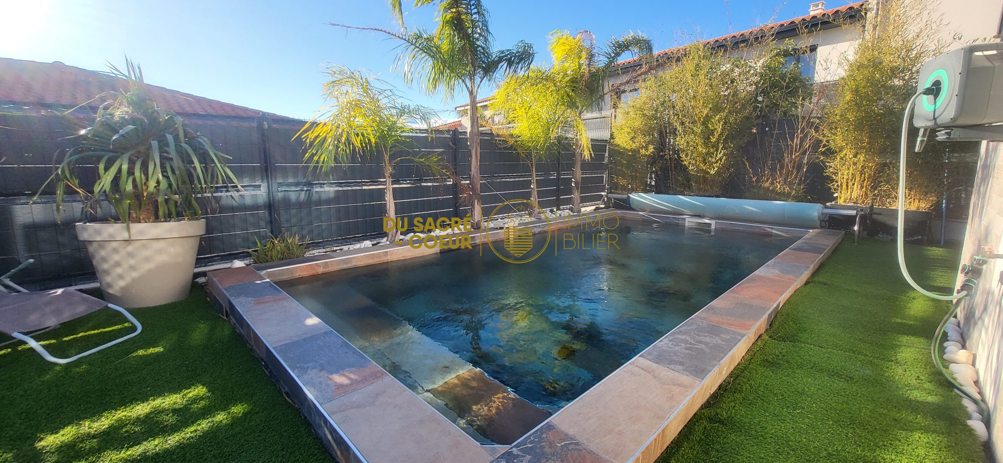 SAINT-JEAN-LASSEILLE – VILLA RÉCENTE 108 M² RT 2012 DE PLAIN-PIED 3 FACES T4 + GARAGE SUR 373 M² PISCINE MAÇONNÉE GARANTIE DÉCENNALE PANNEAUX PHOTOVOLTAÏQUES