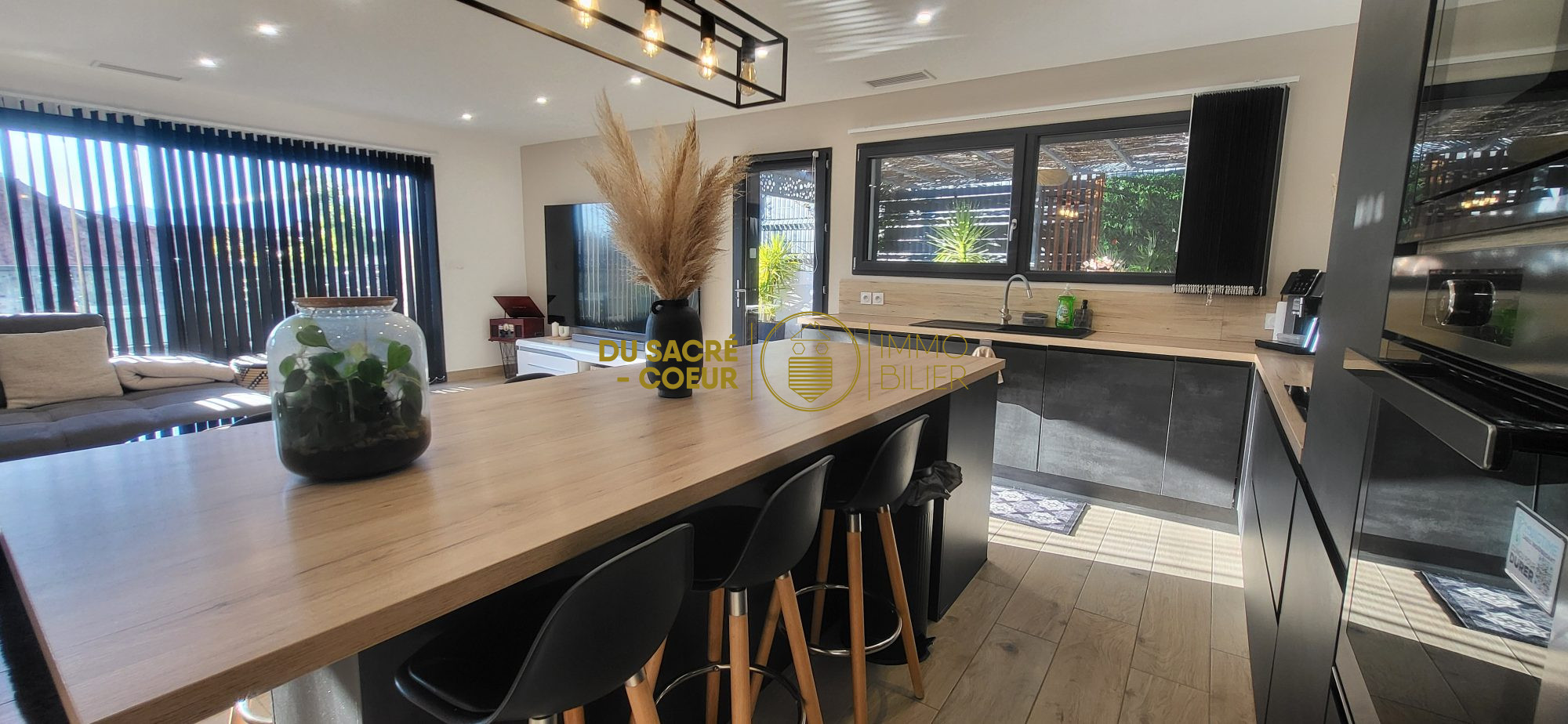 SAINT-JEAN-LASSEILLE – VILLA RÉCENTE 108 M² RT 2012 DE PLAIN-PIED 3 FACES T4 + GARAGE SUR 373 M² PISCINE MAÇONNÉE GARANTIE DÉCENNALE PANNEAUX PHOTOVOLTAÏQUES