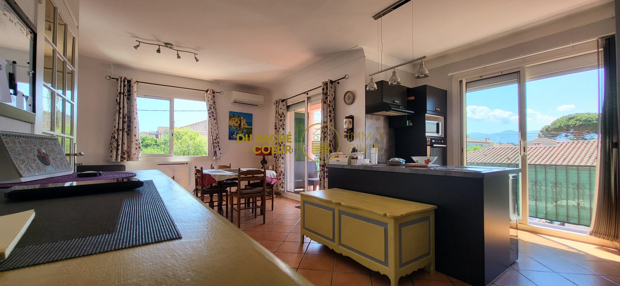 BAGES VILLA 3 FACES T4/5 EN ANGLE DE RUE 101 M² EXPOSITION PLEIN SUD AVEC TERRASSE JARDIN QUARTIER CALME GRAND GARAGE