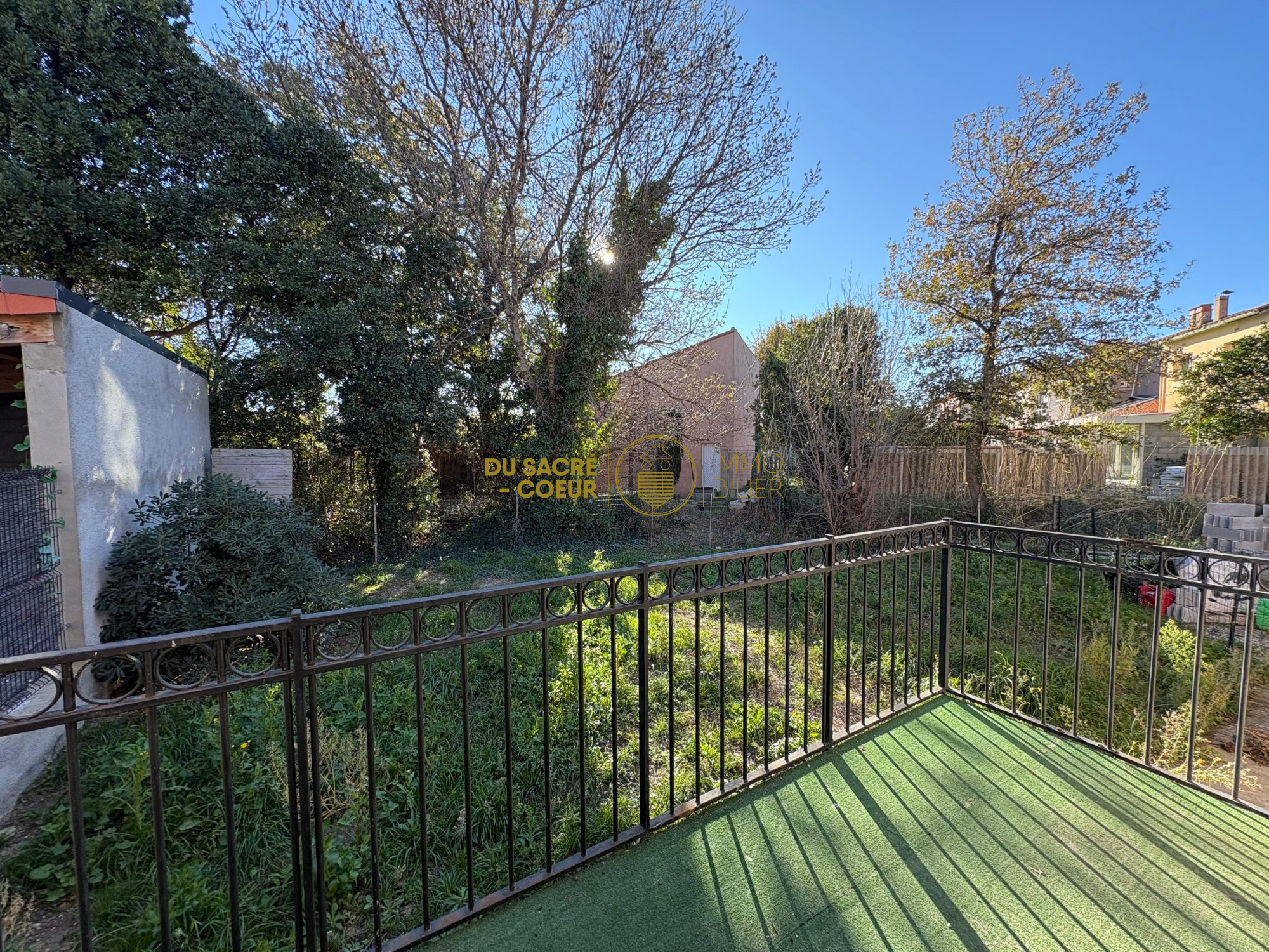 VILLA 3F T4 SUR 367M² DE PARCELLE INTIME PISCINABLE AVEC GARAGE